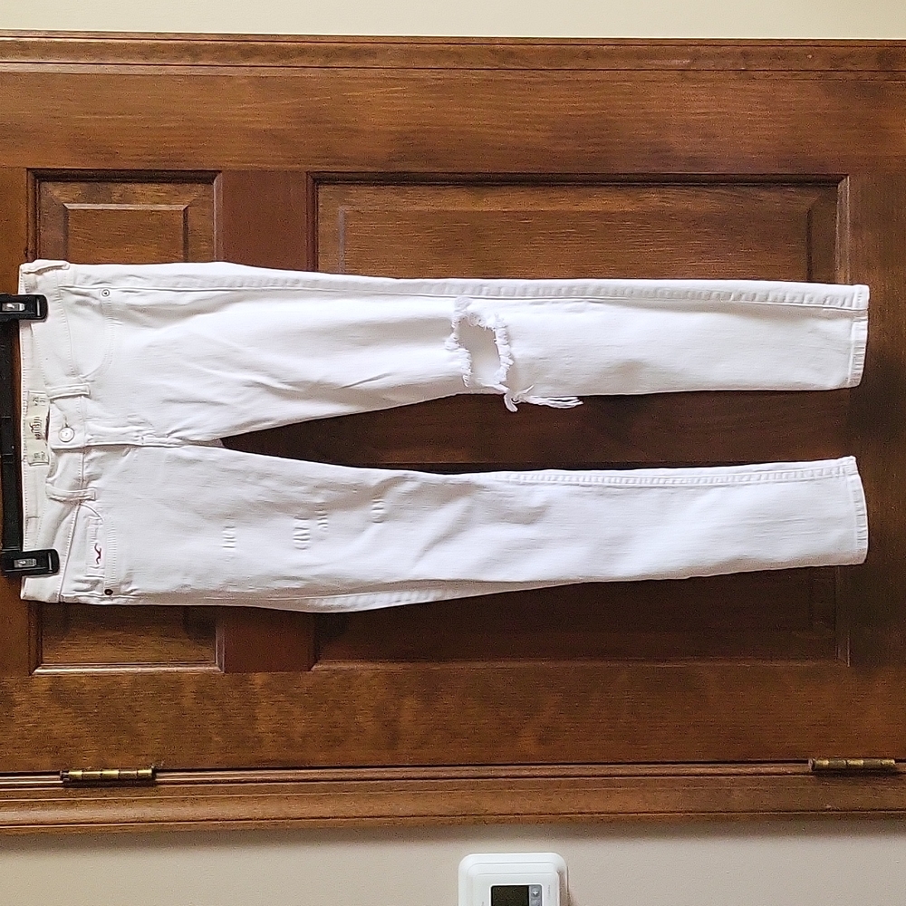 HOLLISTER Distressed White Jeans - Size 3R